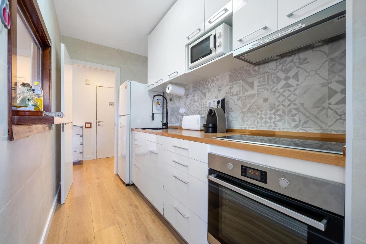 Hauzify I Apartaments Reddis Кембрилс Екстериор снимка